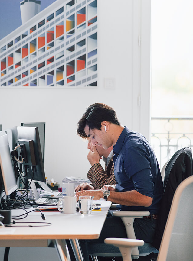 Les équipes Magellim Développement en plein travail à leurs bureaux